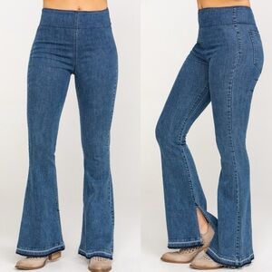 Show Me Your MuMu Austin Pull On Flare Wide Leg Jeans
High Rise Stretch Small S